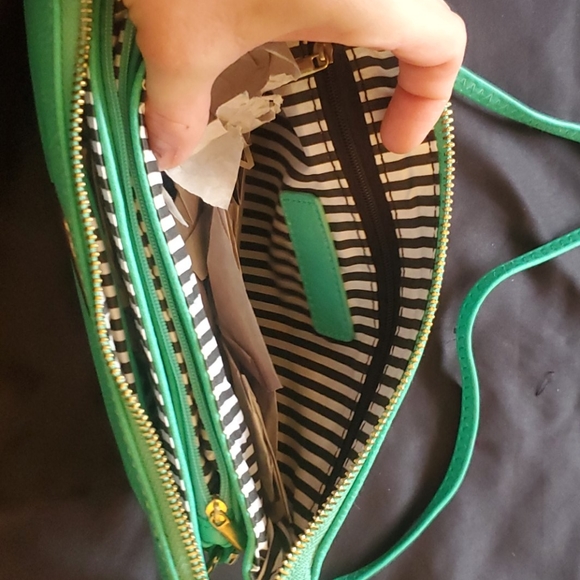 🦋JCH NWT PURSE🦋 - Picture 4 of 10